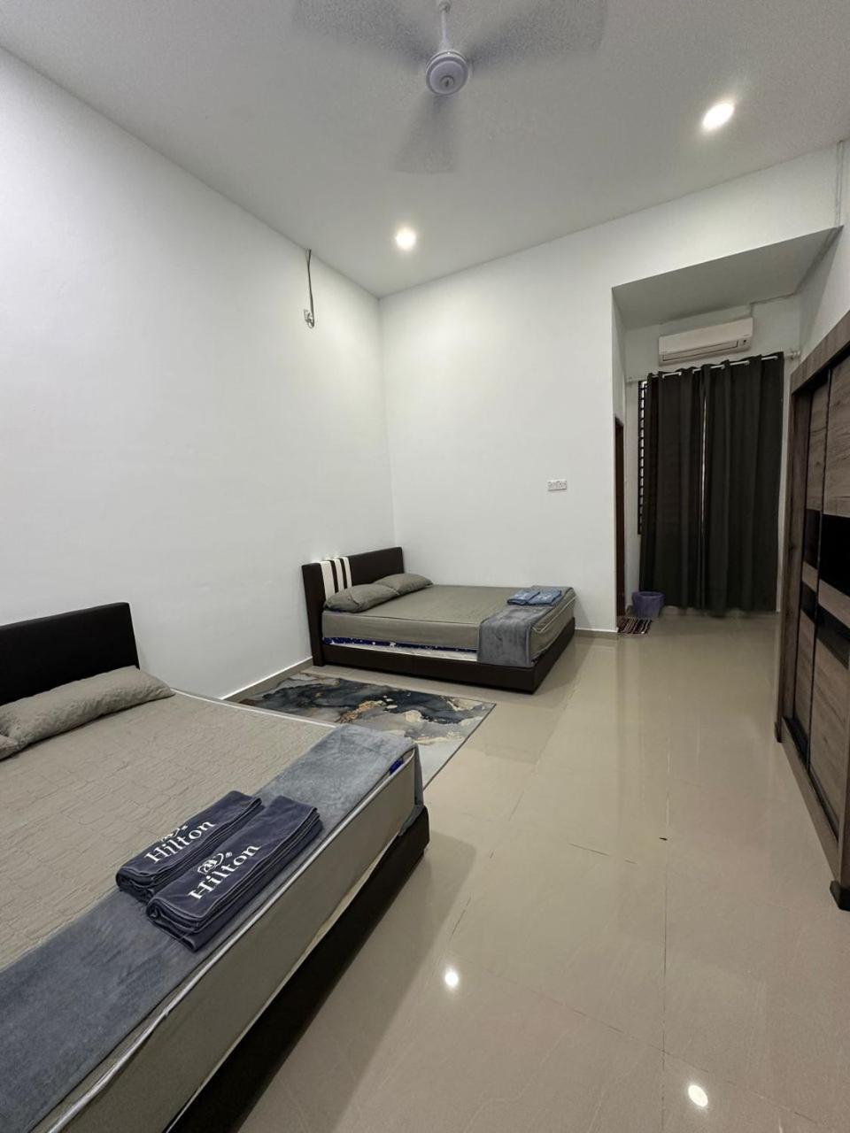 Homestay Kemaman Fyna08 Semi-D, 4 Bedrooms Dekat Pantai كِجال المظهر الخارجي الصورة