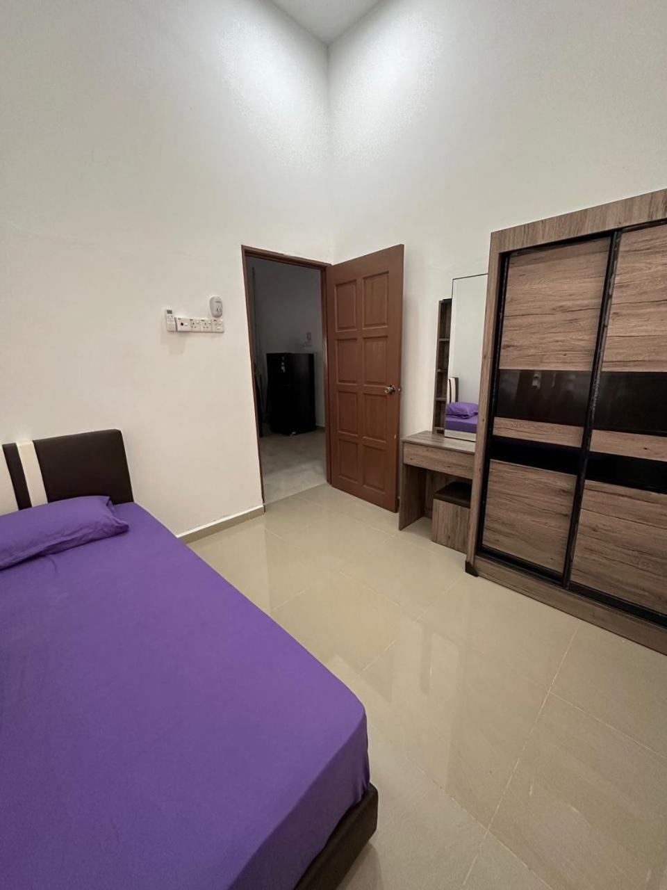 Homestay Kemaman Fyna08 Semi-D, 4 Bedrooms Dekat Pantai كِجال المظهر الخارجي الصورة